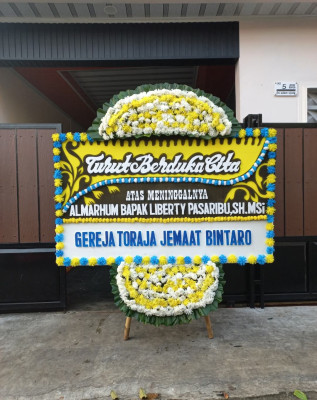 Papan Bunga Duka di P Berayan Darat Ii